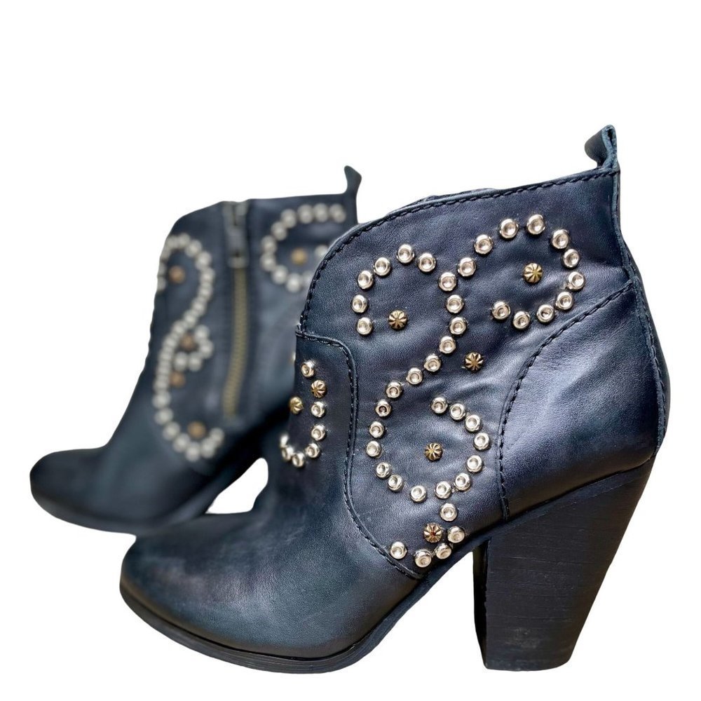 STEVE MADDEN Awsum Black Silver Studded Heeled Ankle Boho Leather Booties 6